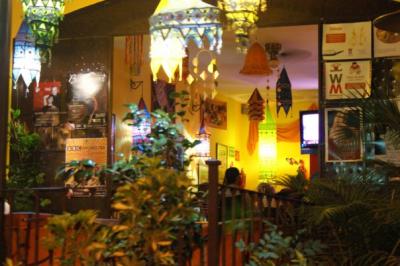 "�Catal�n el restaurante GOA de Guadalajara?"