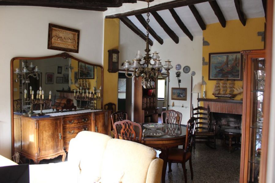Venta � compra Casa r�stica con licencia de hotel rural  350000 �