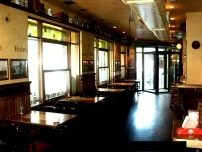 Se Alquila cervecer�a restaurante 570 m�  en Chamber�