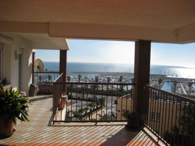 URGE VENDER NTRO.PISO 6 HAB. 213 MTS2, IMPRESIONANTES VIST.AL MAR, VENID A VERLO