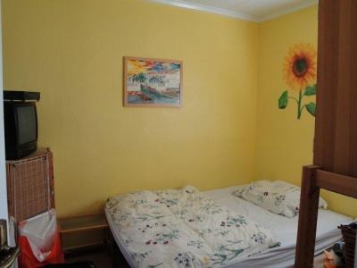 TORREVIEJA CHALETH 2 HABS BUEN ESTADO 66.000 EUROS. 