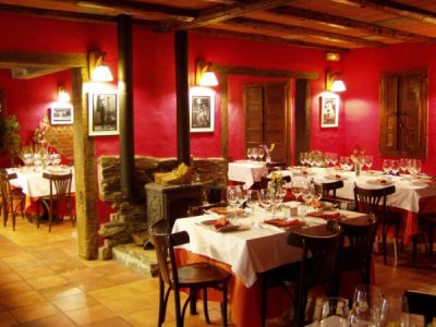 Se vende propiedad con Restaurante-asador en Patones de arriba