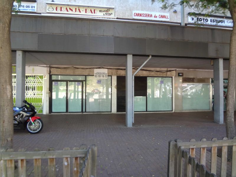 Local Comercial de 120 m2 Diafano con 2 Ba�os
