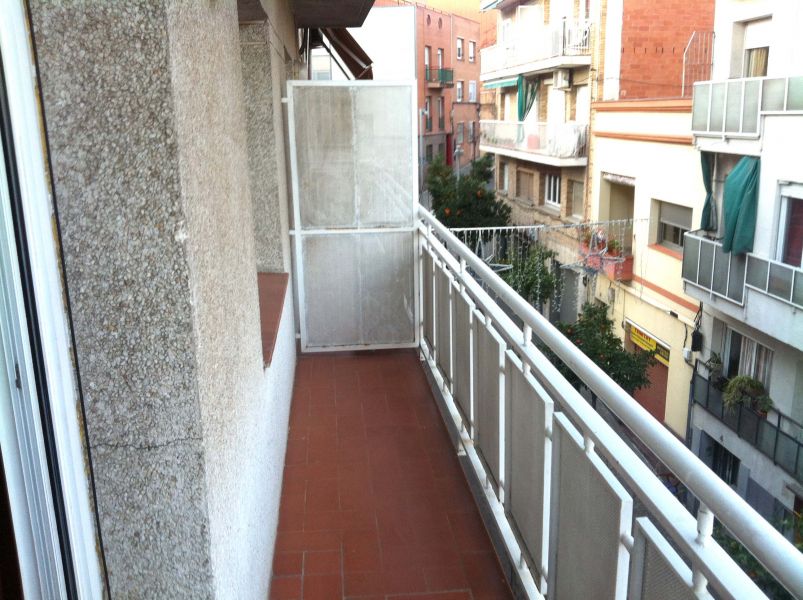 Piso en Venta de 90 m2 en Trinitat Vella Barcelona