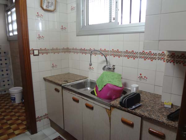 Magnifico piso de 3 habitaciones en venta en Ciutat Meridiana