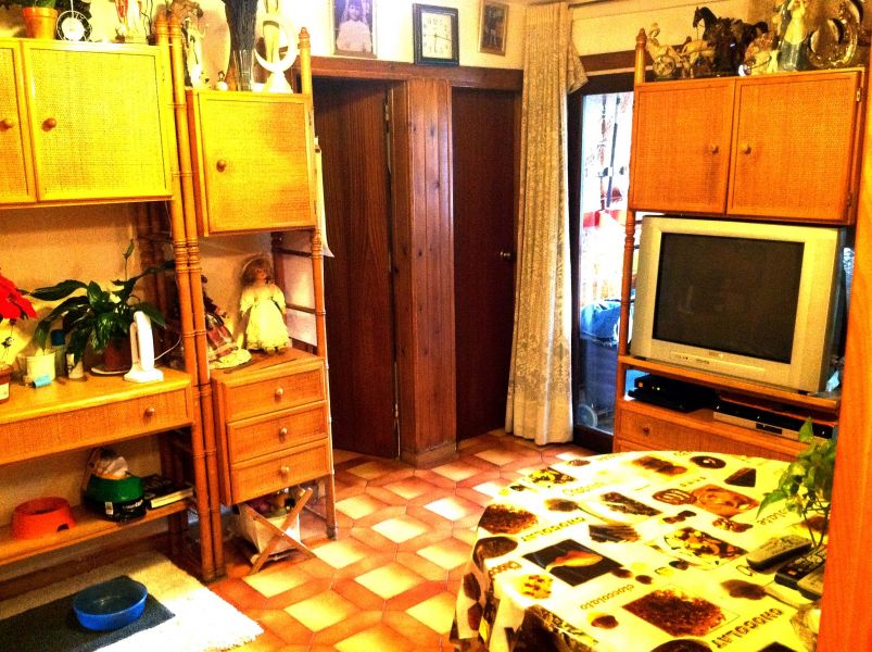 Oportunidad en Trinitat Nova por 66.000� con cocina y ba�o reformados