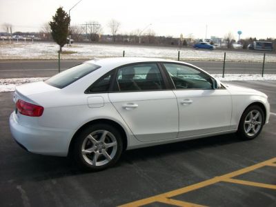 Hermoso Audi A4 QUATTRO / sed�n / coup�