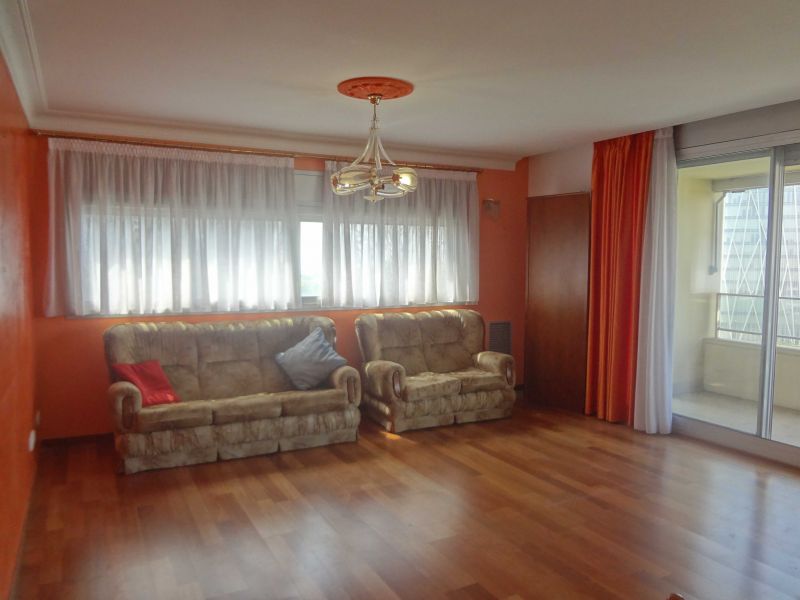 Fant�stica vivienda al lado de la playa del f�rum