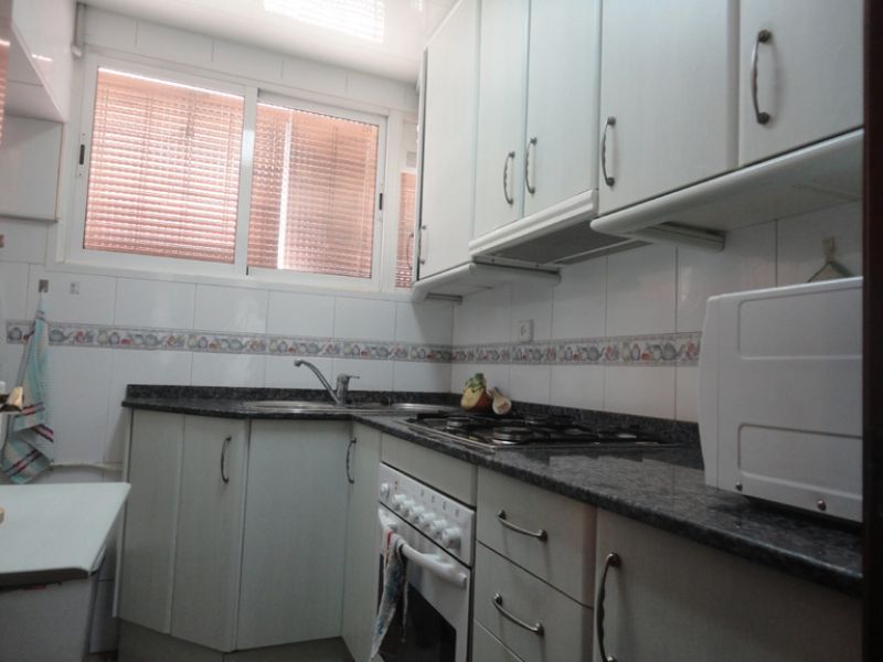 Local comercial en Calle Doctor Pi i Molist con esquina Calle Albert Einstein