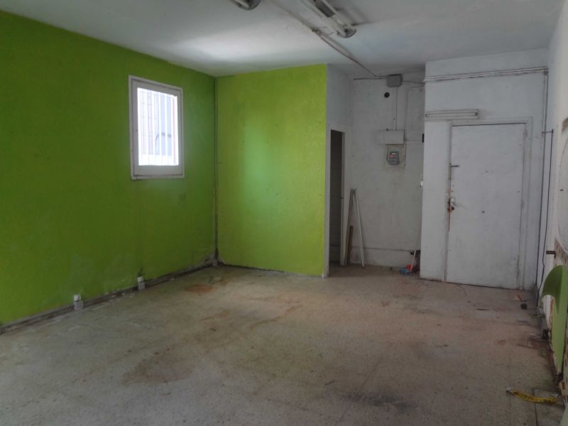 Local en venta diafano en Ciudad Meridiana en Barcelona