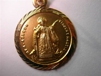Medallas Santa Agueda en oro o en plata